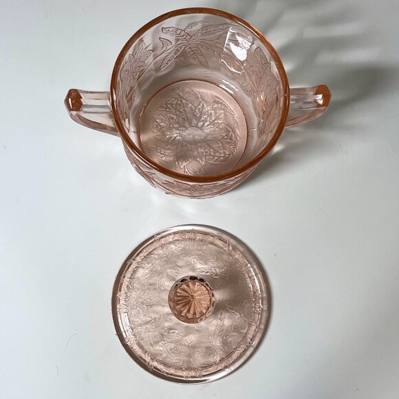 Cream and sugar set, pink poinsettia pattern by Jeannette Glass - Picture 2 of 8